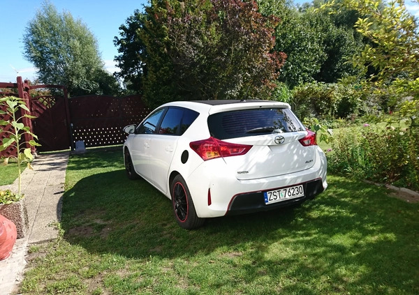Toyota Auris cena 36000 przebieg: 84108, rok produkcji 2014 z Szczawno-Zdrój małe 29